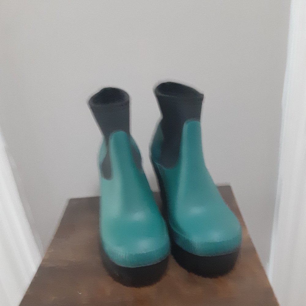 Hunter Platform short boots size 7